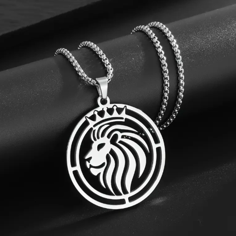 Lion King Crown Pendant Necklace